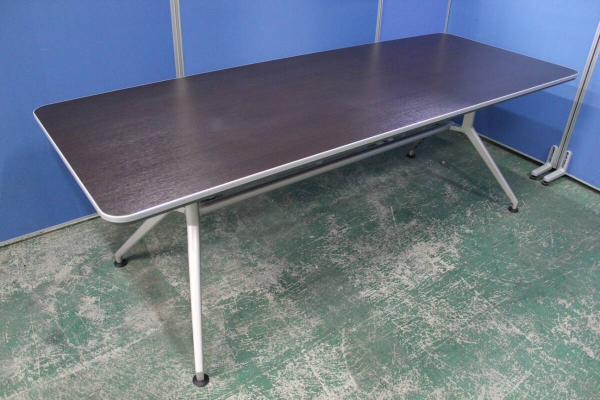 【都内限定/自社配送/平日限定配送】イトーキ DD W2100テーブル 木目 会議 ミーティング デスク 机 作業台拍卖