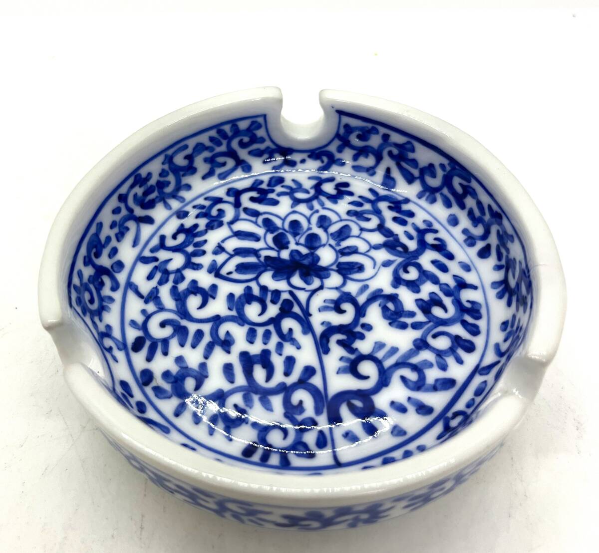 灰皿 雍正 ヨウセイ 清 第5代皇帝 青花 唐草模様 中国 陶器 陶芸 染付/329⑨1206拍卖