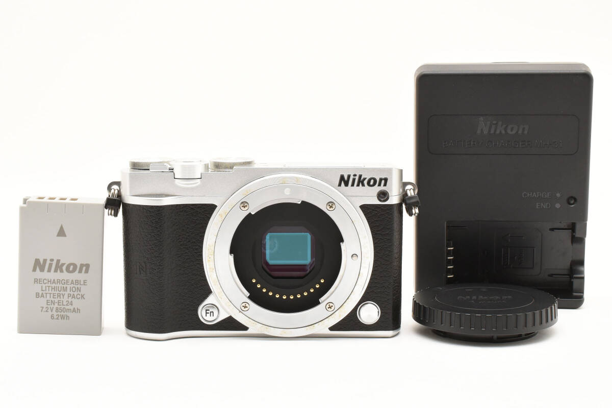 現状品 Nikon Nikon 1 J5 シルバー バッテリーチャージャーセット拍卖