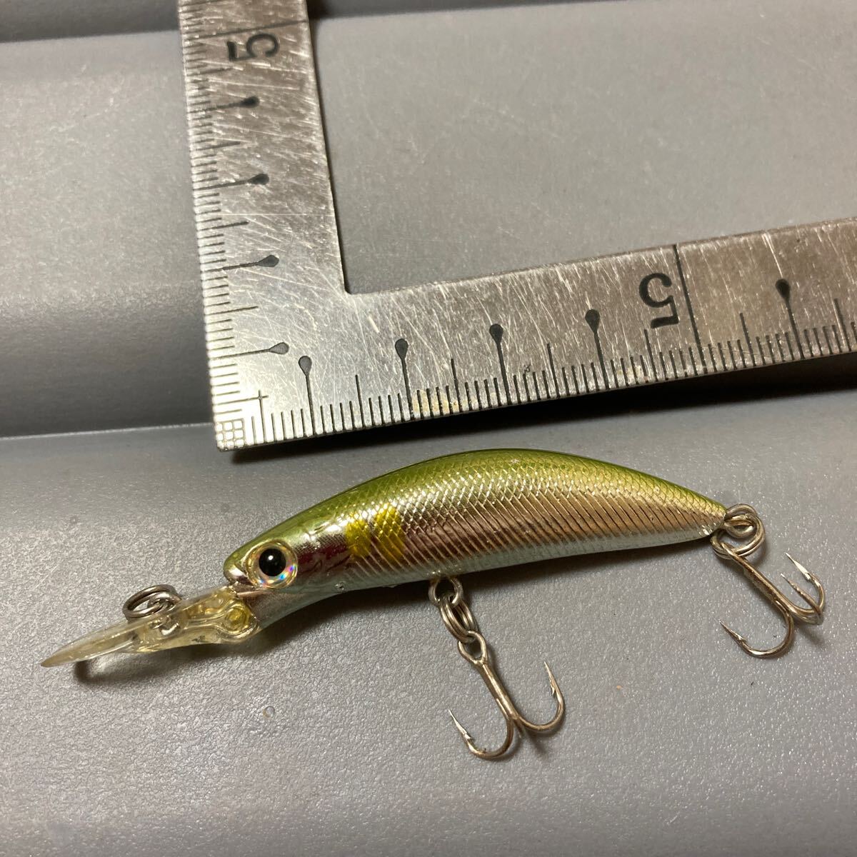デュエル アイル ディープミノー 5cm アユ 美品 即決拍卖