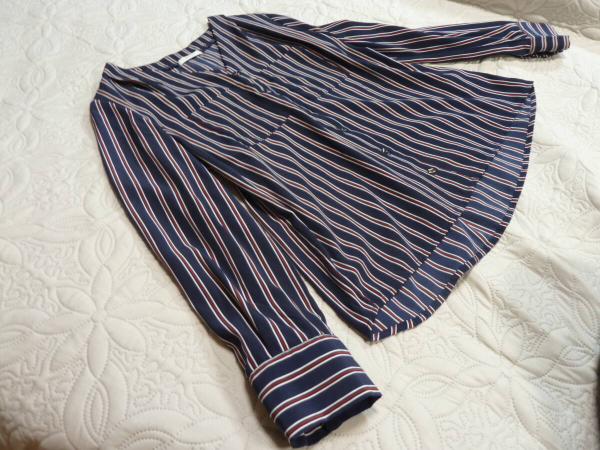 春夏 2.3回着用 美品 ワールド OPAQUE.CLIP レトロ 紺 白 赤ストライプ しっかりサテン ブラウス プルオーバー M ゆうパケ300円発送 同梱OK拍卖