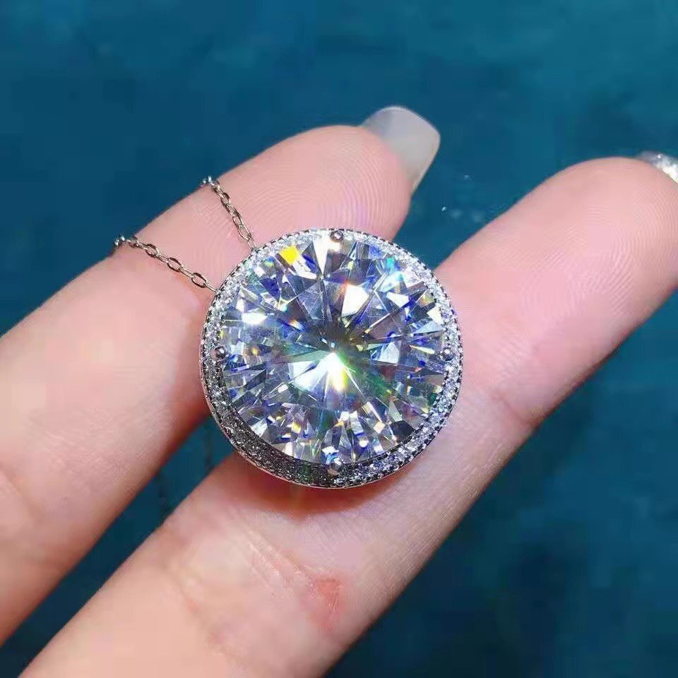 送料無料 ペンダントのみ 豪華 ジルコン 11mm シルバー 銀 S925 ネックネス用 アクセサリー zd390拍卖