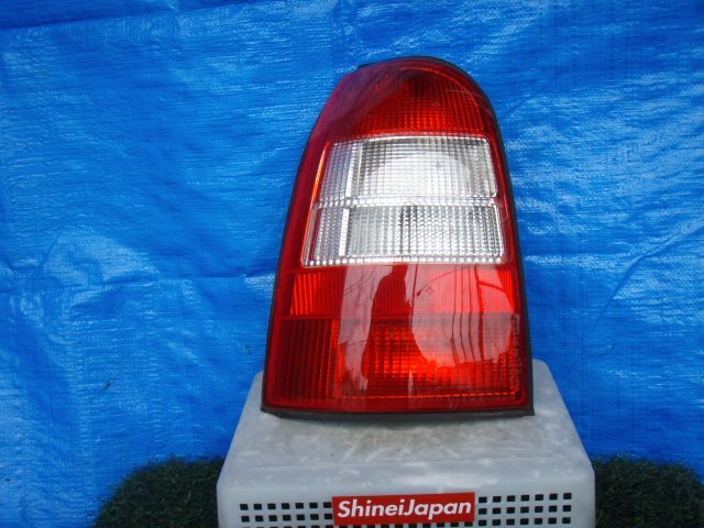 ★ XH201 オペル ベクトラ ワゴン テールランプ左 テールレンズ ブレーキランプ 90585001 210578JJ拍卖