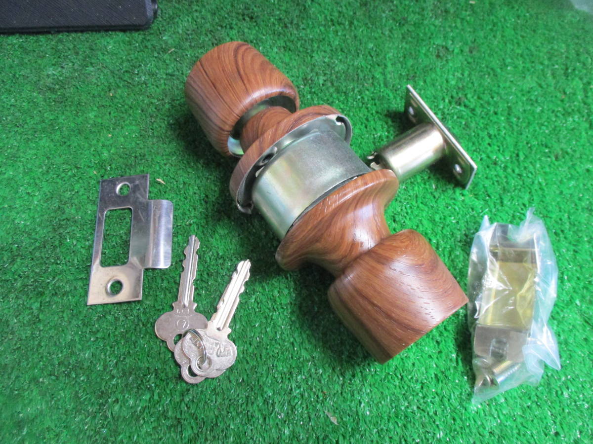 円筒錠( 玄関錠 ) エポロック製 新品 記号 A-ー100 (木目) 1個¥1000 送料¥600 (レターパック利用)拍卖