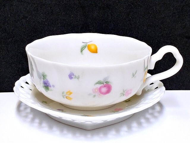 3QV売切!税無し☆La Belle Saison(ラベルセゾン)★カップ&ソーサー★CREATION ETOILE JAPON★ハート型ソーサー★現状★現品限り★0523-13拍卖