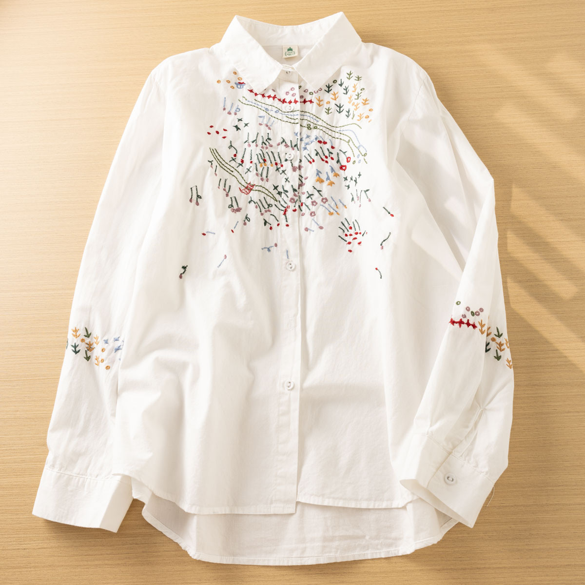 新作お色選択可豪華刺花柄ワイシャツ トップス チュニック オシャレ フリーサイズ ナチュラル 綿100% コットン ホワイト拍卖