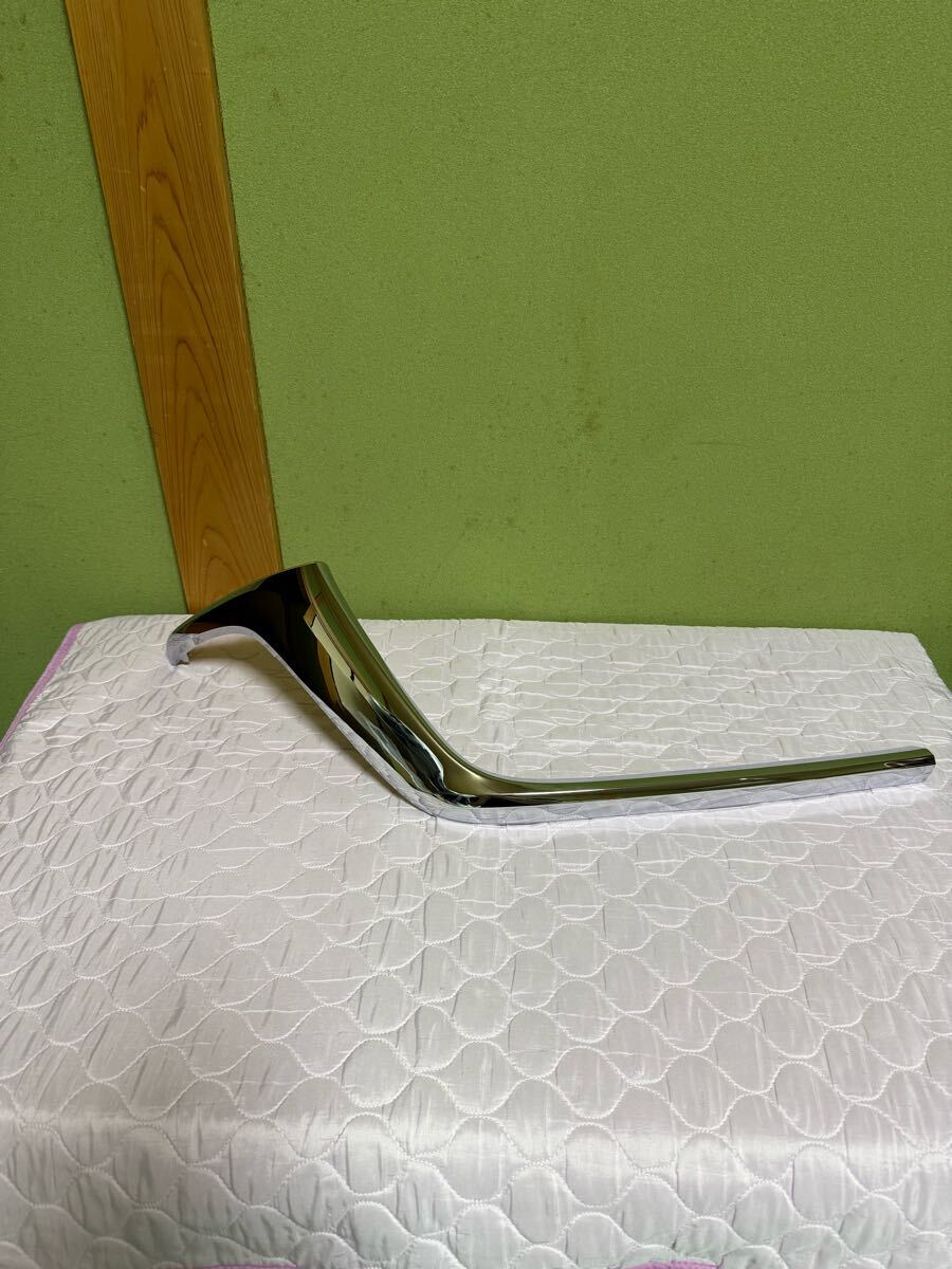 ★新車外し★マツダ 純正 CX-60 KH5P KH3P フロント メッキ モール ガーニッシュ 右 KAAA5-07J00 KR9P5-07J00 K3887拍卖