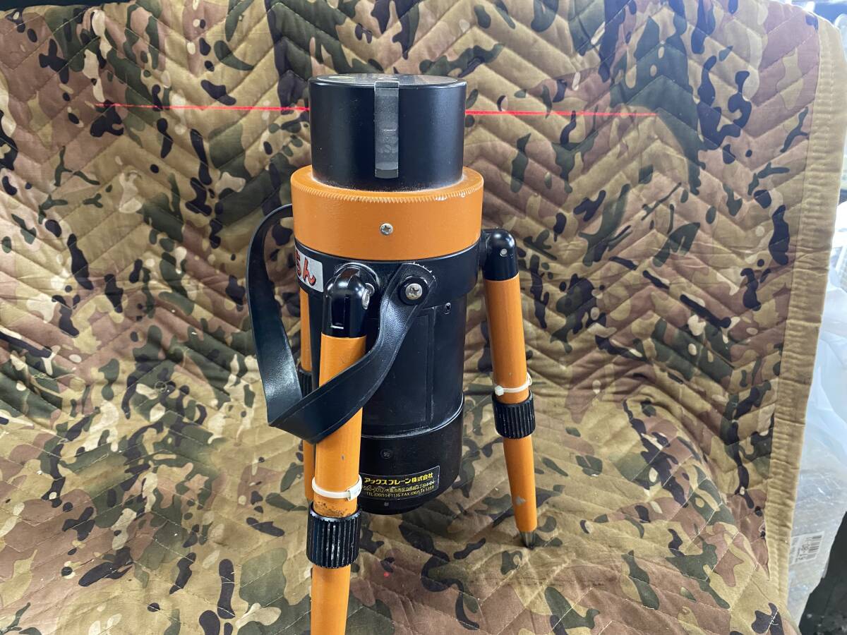 J7117 らくちん AX BRAIN アックスブレーン レーザー 墨出し器拍卖