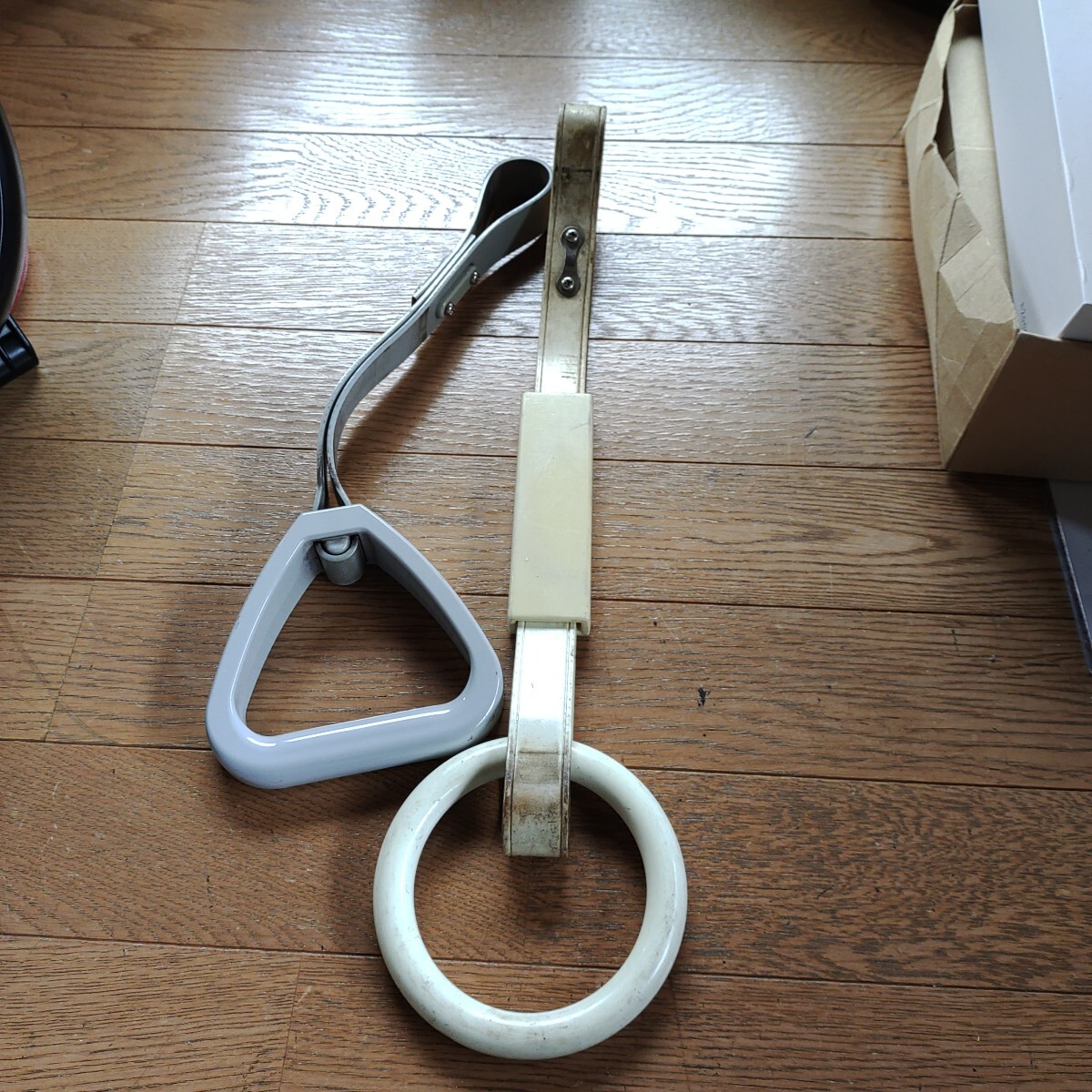 東急8500系ねずみ色は別車両つり革2点拍卖