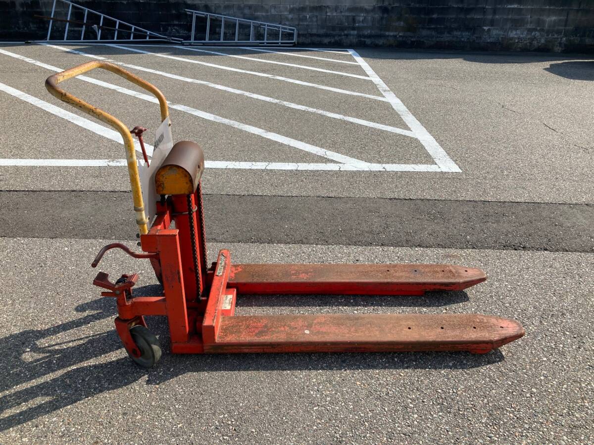 【直接店舗引取】【中古品】【0926】【配送不可】BISHAMON 手動式油圧リフター スクーパー LV50 500kg ITDU62GBV5P8拍卖