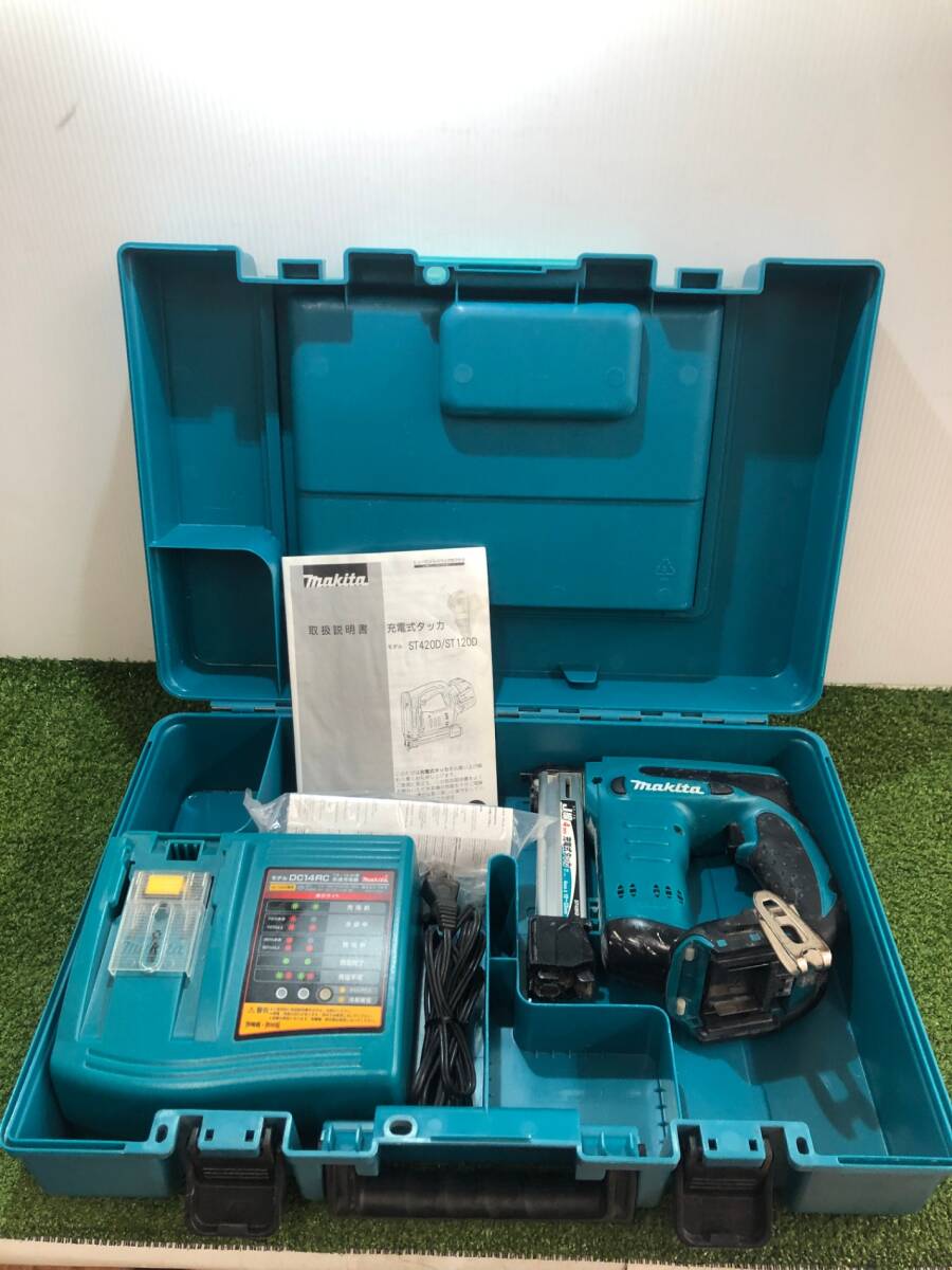 【中古品】makita(マキタ) 4㎜14.4v充電式タッカ (本体/ケースのみ) ST420DZK ITHTFEXR31O0拍卖