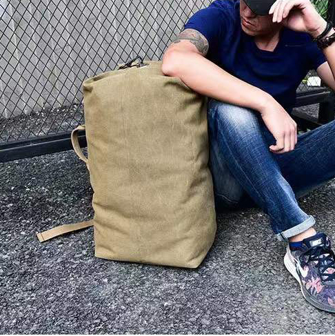 キャンプ用品 ソロキャンプ バックリュック リュックサック バックパック アウトドア ミリタリー アメリカン 帆布 災害時 緊急時 カーキ拍卖