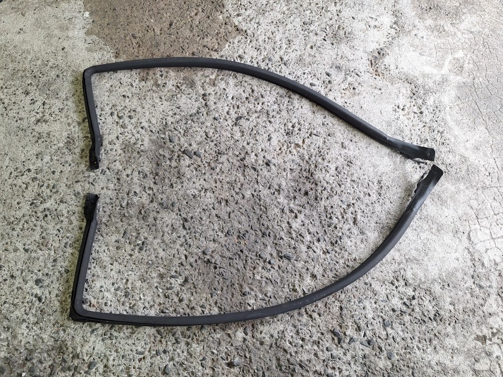 S15シルビア ドア内側、車体側モール No.30拍卖