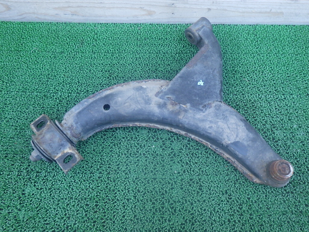 サンバー KS4 右 ロアアーム拍卖