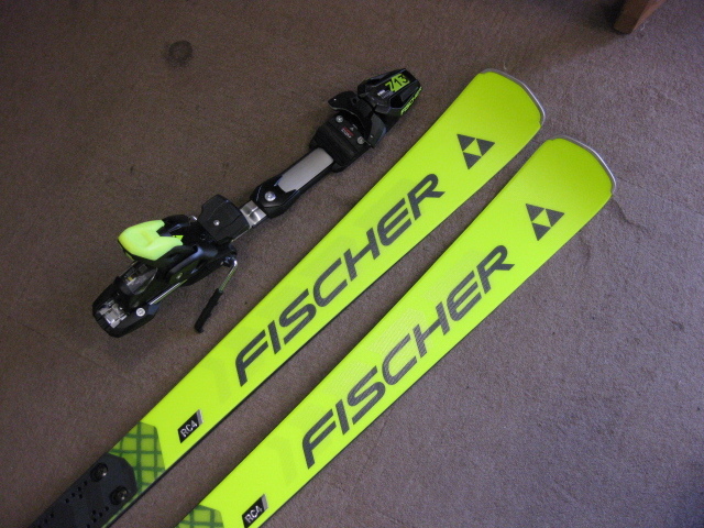 フィッシャー2024-2025 FISCHER RC4 WC RC PRO M-PLATEカタログ未掲載サイズ165cm +Z13GW BLACK 新品未使用 拍卖