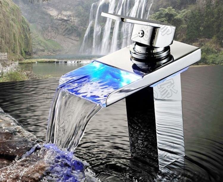 蛇口 3色LED 水栓 洗面台 水流発電 冷熱混合水栓 キッチン 手洗い トイレ 立水栓 手洗いボウル用 バス 温度センサー付 3.1cm-4.0cm拍卖