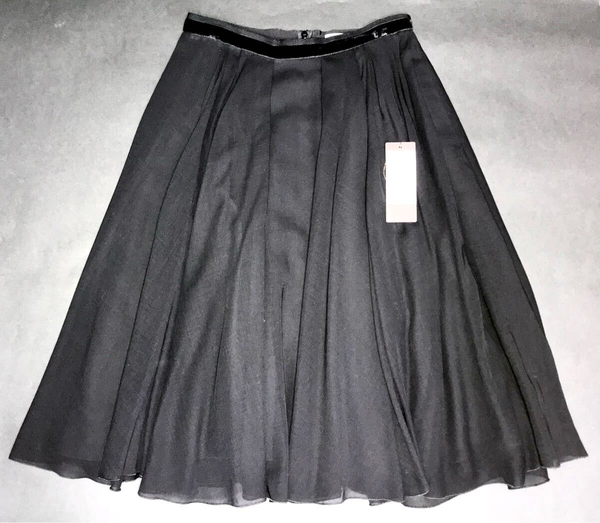 フォクシー★39121★薄手透け素材二合わせ デザインフレアースカート 38 ブラック定価89640円★一回着拍卖