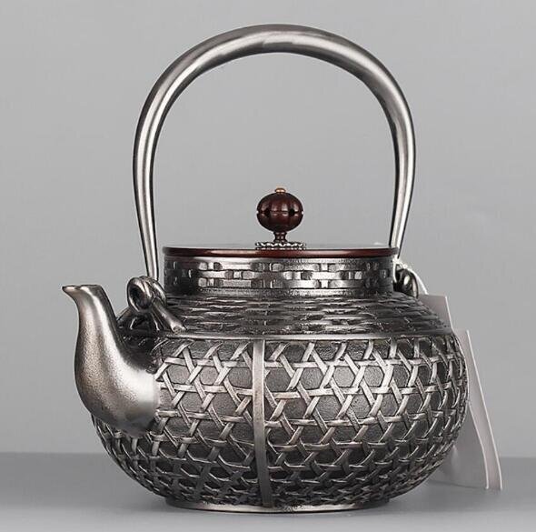 セレブ好物★新品★南部鉄器 砂鉄製 鉄瓶 大容量鉄壺 コーティングなし 手作り純鉄 やかんを沸かす お茶の道具拍卖