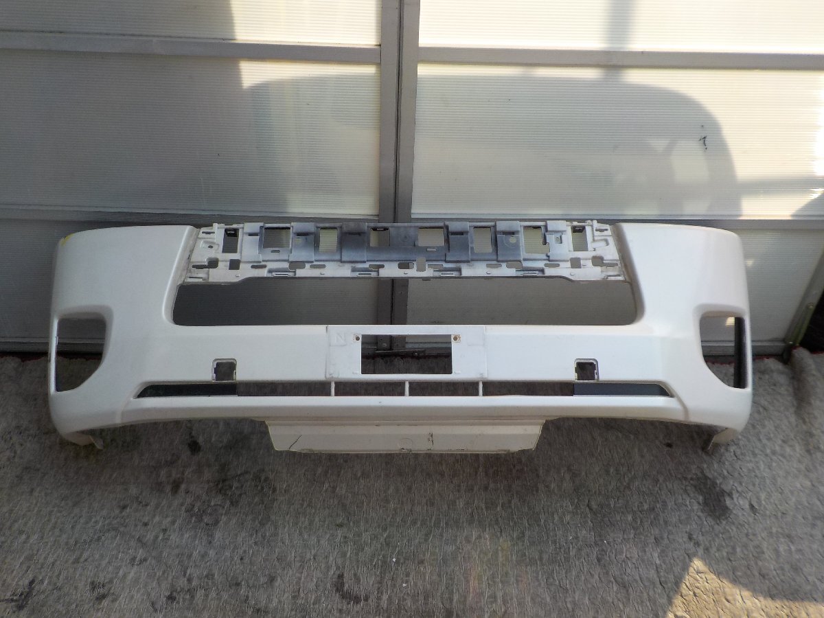 ♪ハイエース 200系 フロントバンパー 52119-26650 純正★送料はシステム上 無料と表示されますが着払いです。拍卖