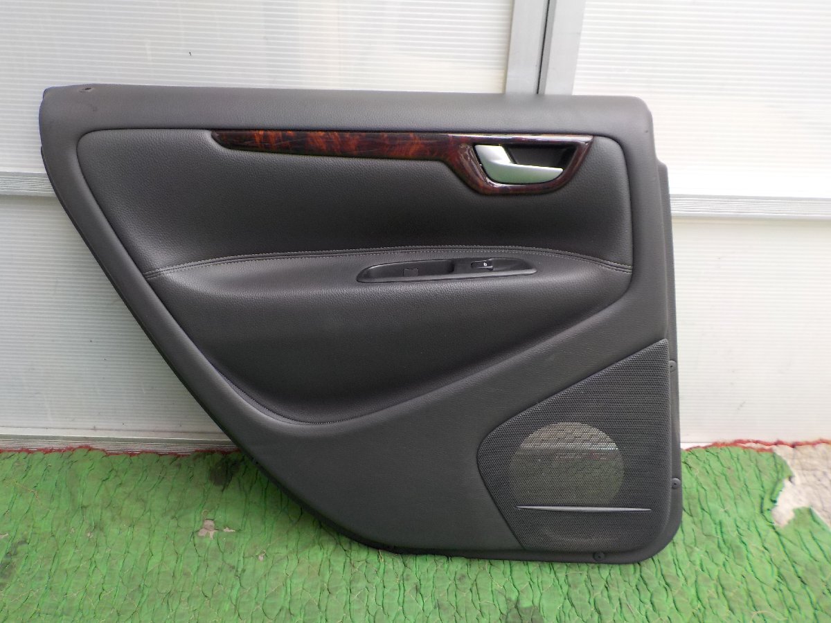 ★ボルボV70 SB5254W 後期 左リアドア 内張り 純正 拍卖