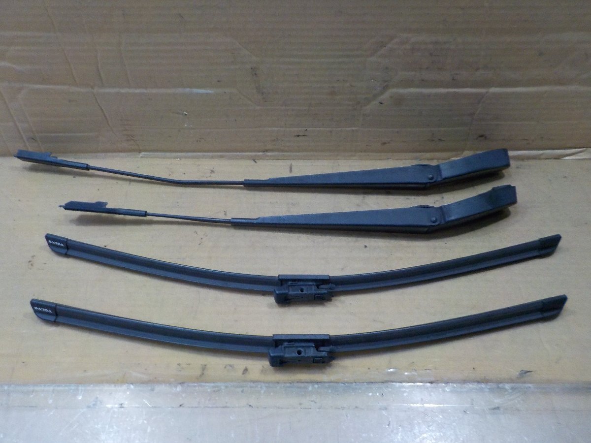 ★ボルボV70 SB5254W 後期 フロントワイパーアーム 左右 純正【送料込み】拍卖