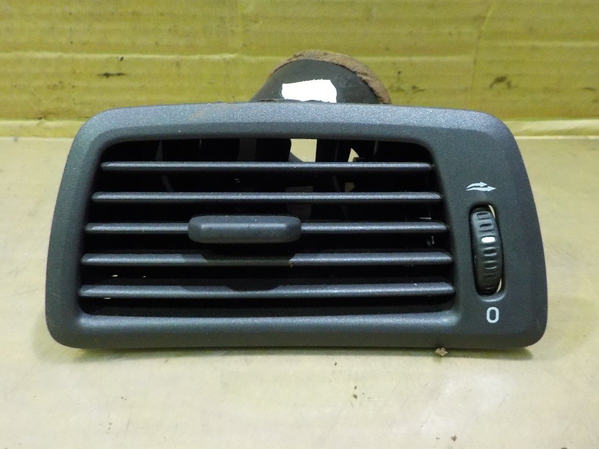 ★ボルボV70 SB5254W 後期 左 吹き出し口 純正【送料込み】拍卖