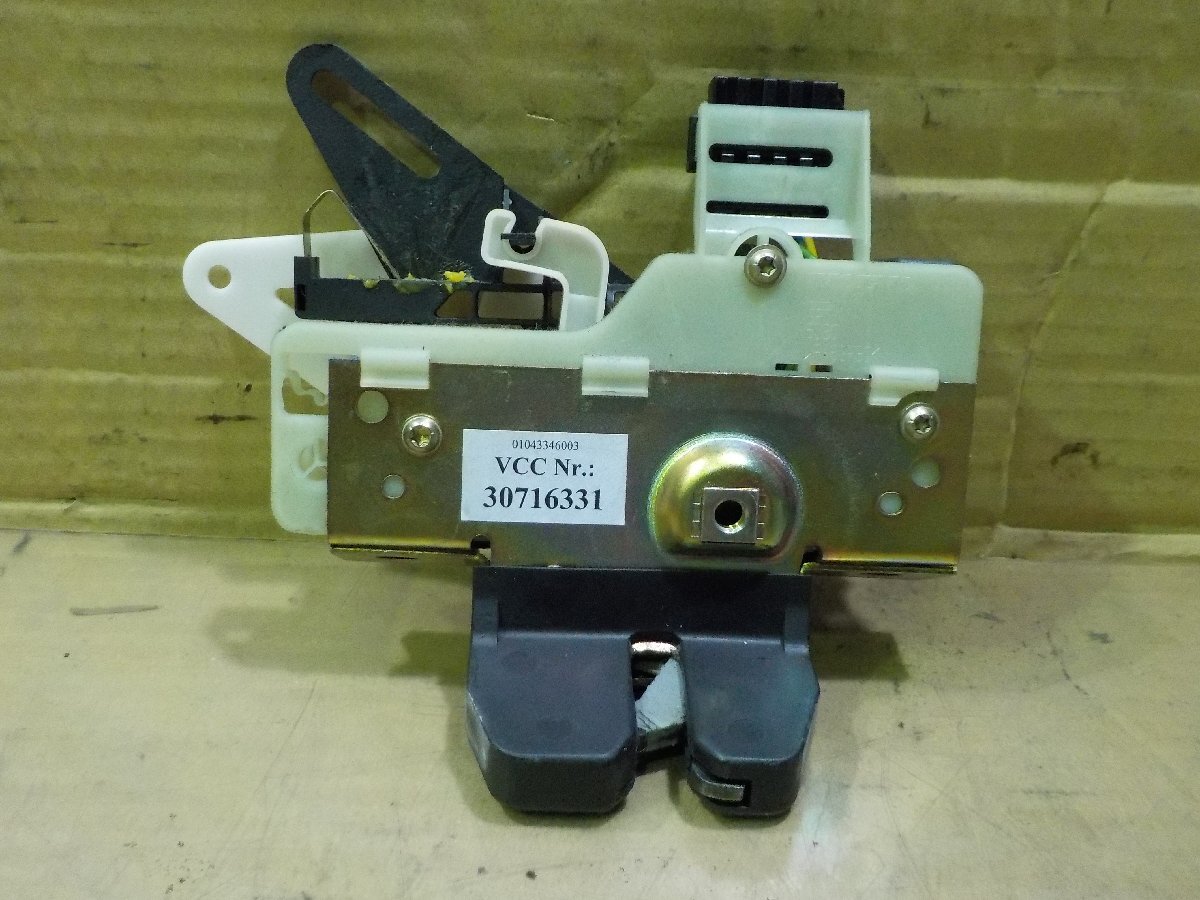 ★ボルボV70 SB5254W 後期 バックドアロックアクチュエーター 純正【送料込み】拍卖