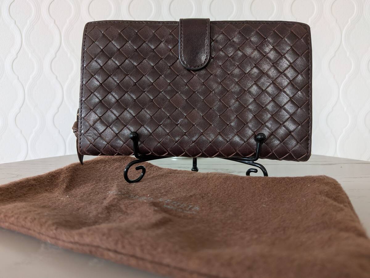 送料無料! BOTTEGA VENETA イントレチャート 二つ折り財布 ボッテガヴェネタ ミディアム拍卖