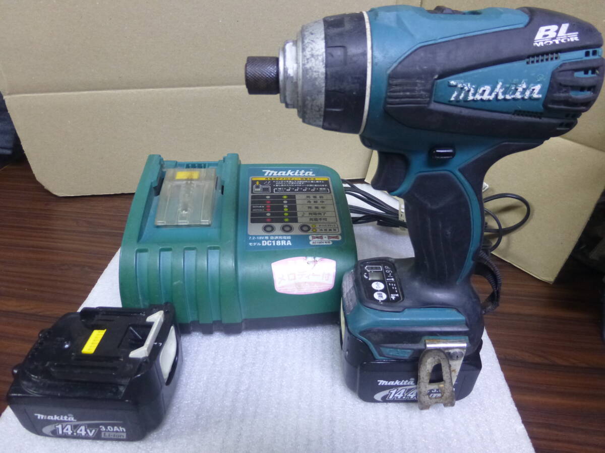 マキタ 充電式4モードインパクトドライバ バッテリー2個 充電器付 makita TP131D拍卖