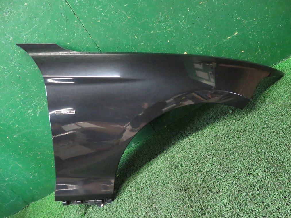 『psi』 BMW DBA-1A16 F20 1シリーズ 118i 右フェンダー 475 ブラック H24年式拍卖