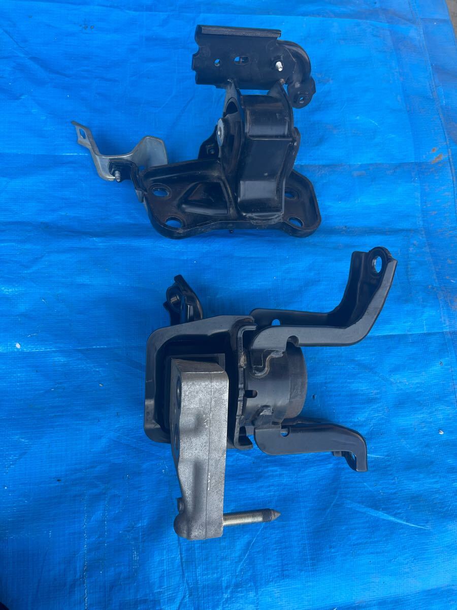 30系 アルファード/ヴェルファイア エンジンマウント拍卖