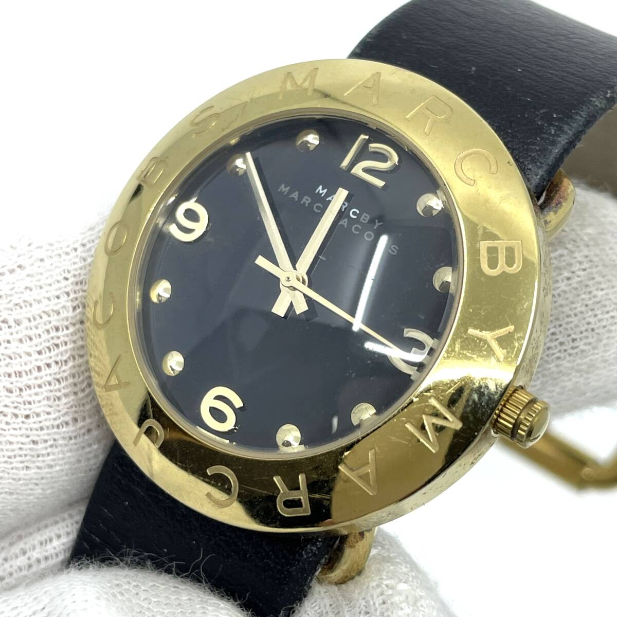 【電池切れ】MARC BY MARC JACOBS マークバイマークジェイコブス クォーツ 腕時計 黒文字盤 3針 ラウンド ケースゴールド レザー MBM1154拍卖