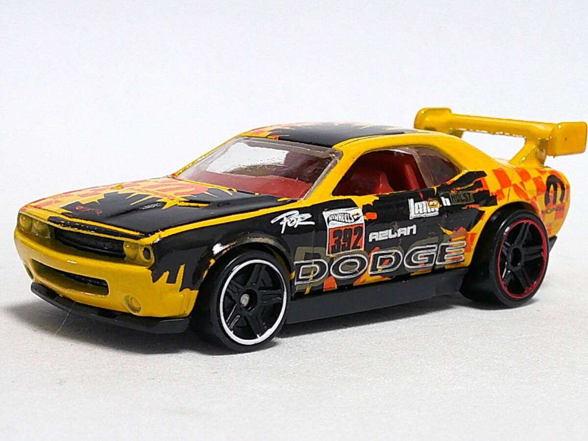 ホットウィール (黄) ダッジ チャレンジャー ドリフト カー <ルース> Hot Wheels 拍卖