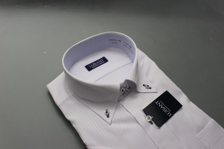 送料185円【新品】LUISANT(山喜)ボタンダウン/ワイシャツ 半袖 /スリム 形態安定  L(41cm) 白ドビー ストライプ柄 /UNN602/106(7A973拍卖