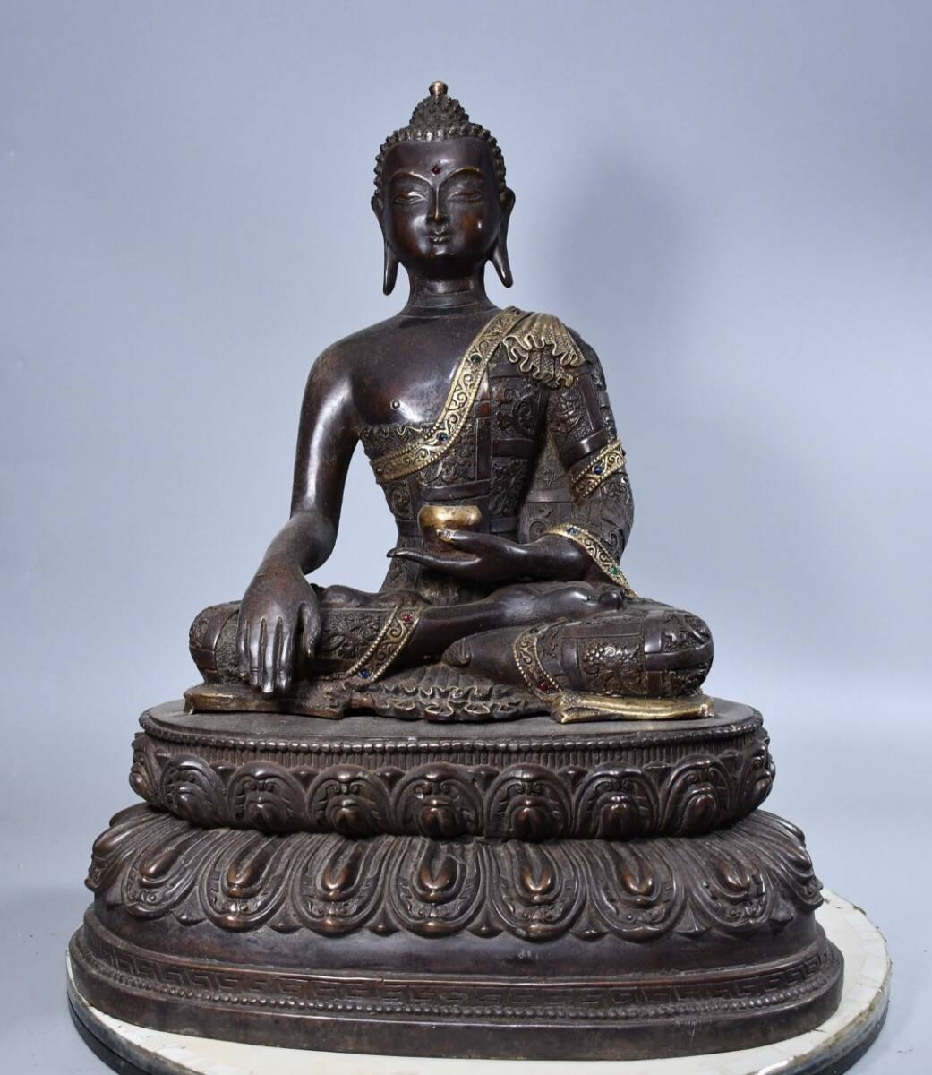 仏像 清 銅琉金 チベット仏教 嵌珠子【釋迦牟尼】造像 仏教古美術 供養品 極細工 時代物 古置物 中国古美術 唐物 旧蔵 S75拍卖