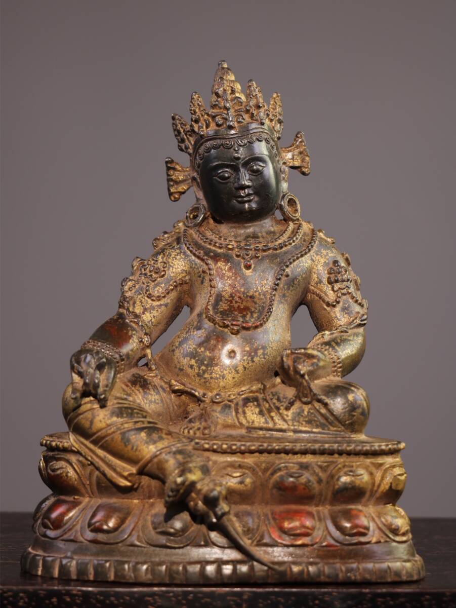 仏像 清 銅泥金 チベット仏教 財神菩薩 仏教古美術 供養品 極細工 時代物 古置物 中国古美術 唐物 旧蔵 S75拍卖