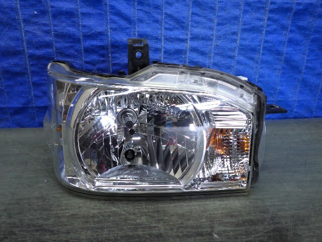 2325 アクティ トラック HA8 HA9 後期 右ライト ハロゲン 100-62217 美品拍卖