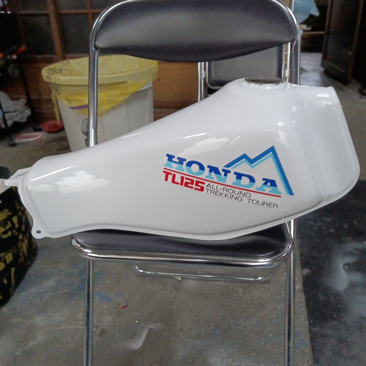 TL125・フィールド・トリッパー・タンク内錆無し再塗装品拍卖