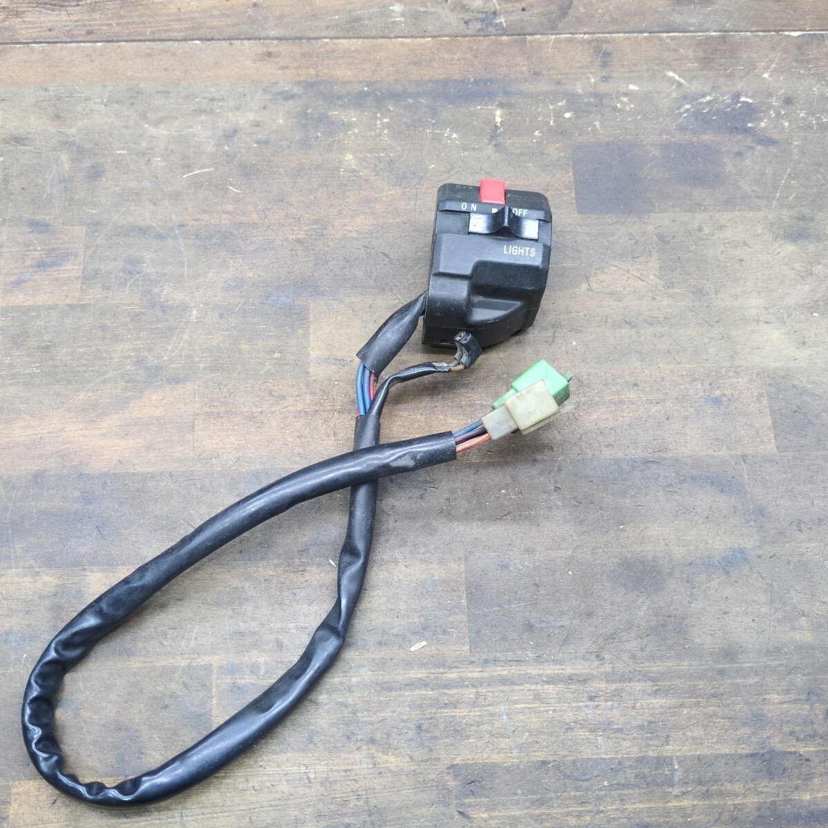 ひ KR250 ハンドルスイッチ 右 スイッチ 拍卖