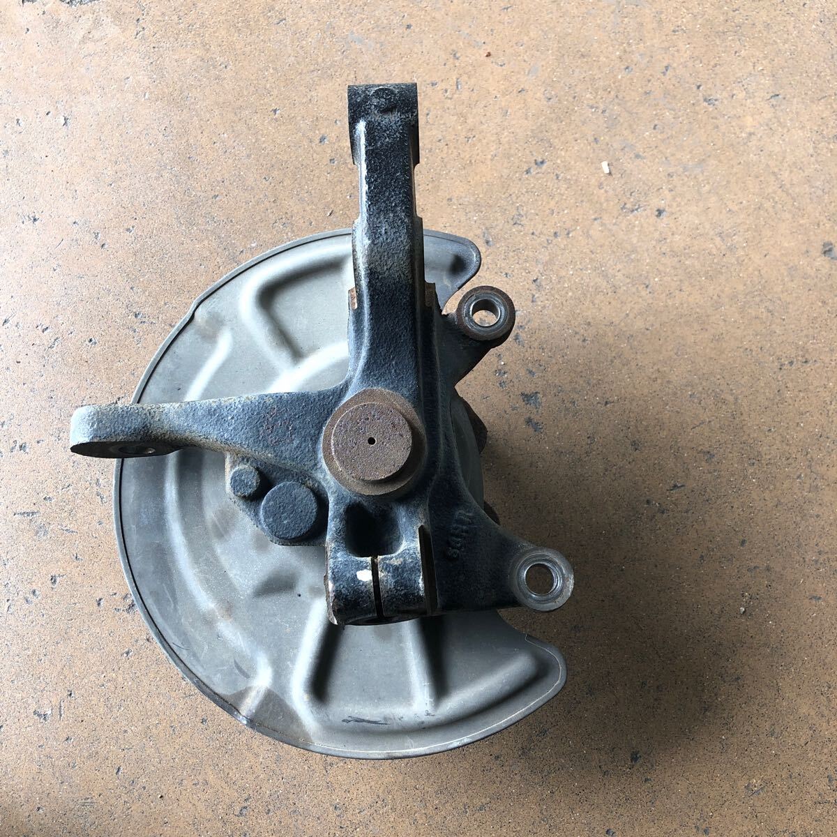 【右側】DA64V エブリイ 2WD 右フロント ナックル ハブ付き拍卖