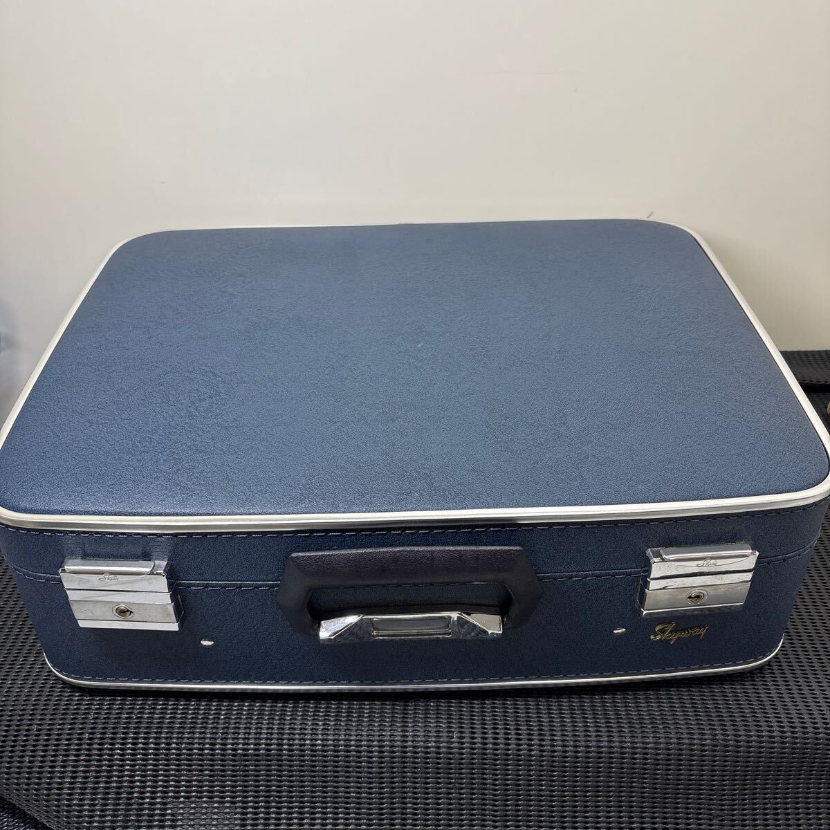 ★大阪/店舗受け取り可★Skyway スカイウェイ トランク トラベルバッグ 旅行鞄 スーツケース 昭和レトロ ヴィンテージ 当時物 鍵付き★拍卖