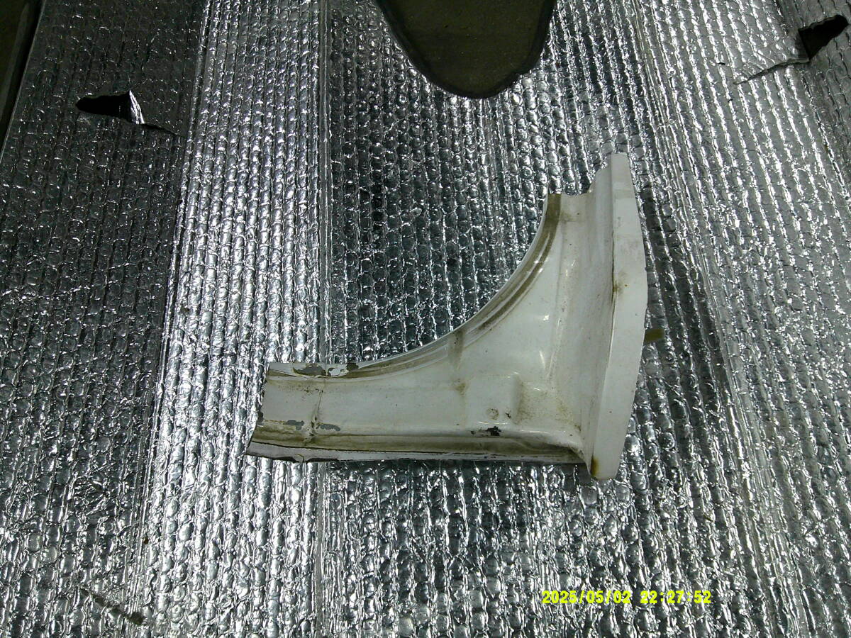 日産 GT-R R32 スカイライン RB26DETT 純正 コーターとバックパネル 右側 連結部 ボディカット 希少 売り切り拍卖