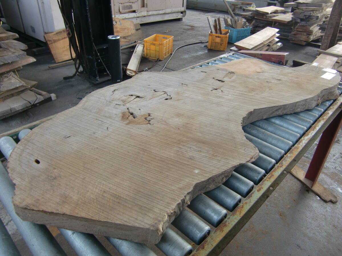 油谷 №2059 橡 1690㎜×775㎜ 厚60㎜ 無垢材 天然木 一枚板 銘木 テーブル 机 耳 天板 パソコン台 DIY サイドテーブル 棚板 彫刻看板拍卖