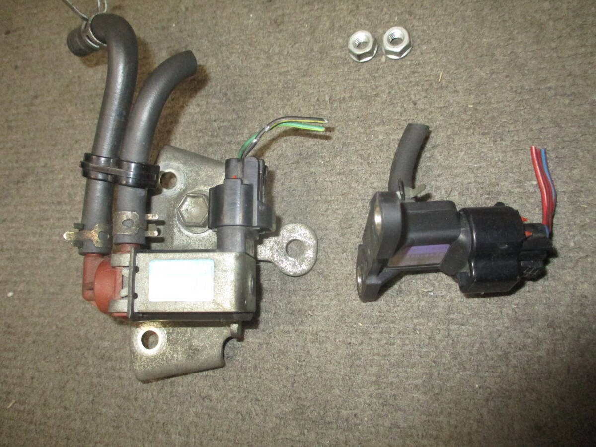 L880Kコペン(H14) 純正圧力センサー2つ 89421-97201 / 25860-97205拍卖