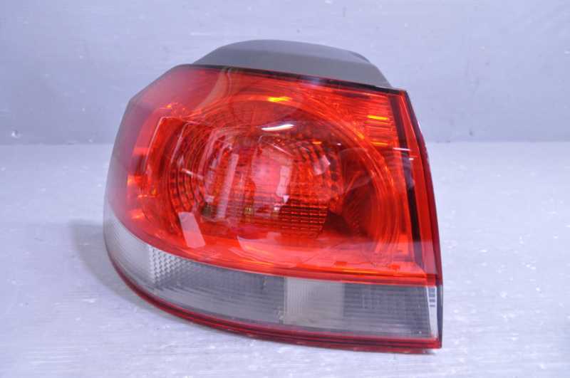 VW ゴルフ6 前期(1K) 純正 破損無 取付OK 動作保証 左 テールライト 5K0.945.111 k089946拍卖
