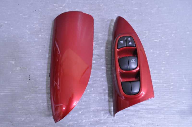 ジューク 15RX 前期(YF15) 純正 右前 右 フロント パワーウィンドウスイッチ ベゼル付 25401 1KL2A 80940 1KA0A 80960 1KA0A k090156拍卖