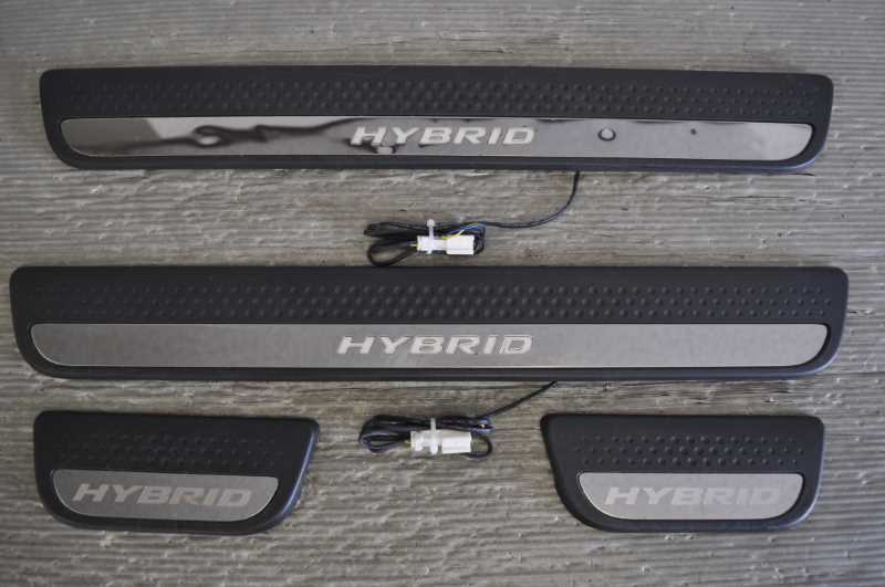 フィット シャトル ハイブリッド 前期 (GP2) スカッフプレート 4枚セット イルミネーション付 08E12-TG5-9M0-01 08E12-TG5-9M0-02 s019445拍卖