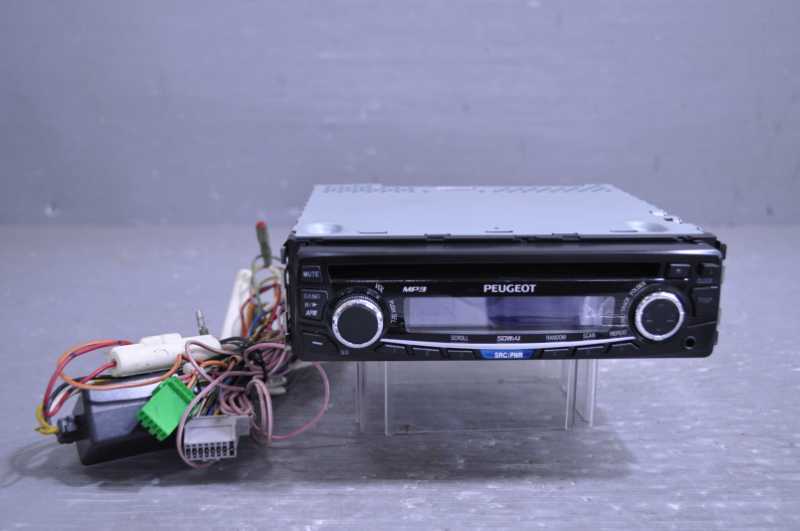 プジョー 207 純正 破損無 取付OK 動作保証 CDプレーヤー AM/FM ラジオ付 CD C 1303 DP k090418拍卖