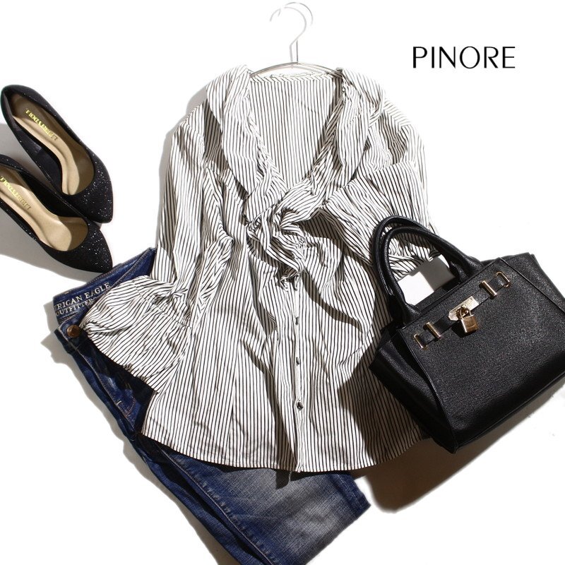 美品 PINORE ピノーレ 株) キング 春 夏 大きいサイズ42 ミセス ストライプ 柄 ボリューム フリルカラー フリルブラウス シャツ 13号 白黒拍卖