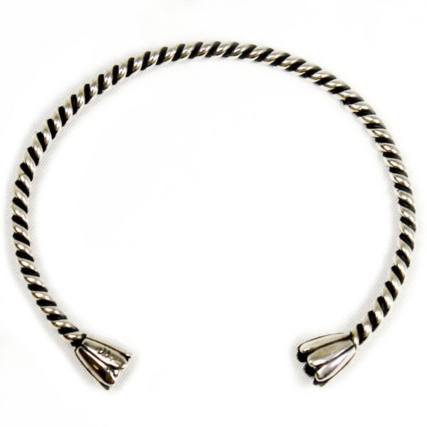 VASSER(バッサー)Silver Tassel Bangle(シルバータッセルバングル)拍卖